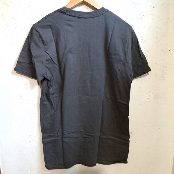 Jurassic Park Graphic T-Shirt - Gray and Red - Picture 6 of 8